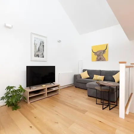 Edinburgh Modern 3-Storey 3-Bedroom City Apartment Exterior foto