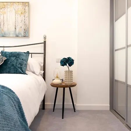 Edinburgh Modern 3-Storey 3-Bedroom City Apartment Exterior foto